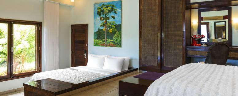 mer1802gr-149009-Deluxe_Suite_Garden_view