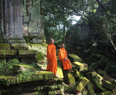 AA_Beng_Mealea___Monks