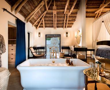 Benguerra-Island-Casa-Familia-Ensuite-Bathroom