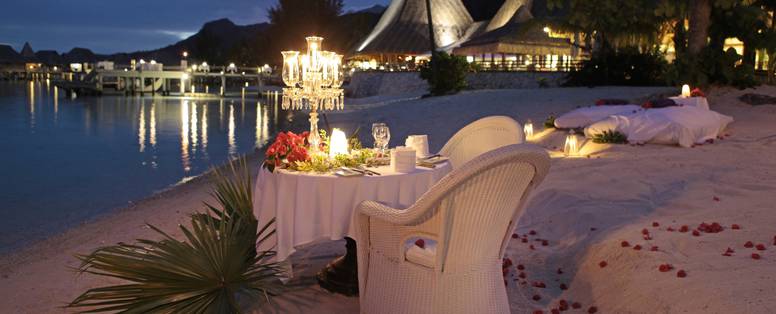 MOZ_Sofitel_Moorea_By_The_Lagoon_Dinner_2