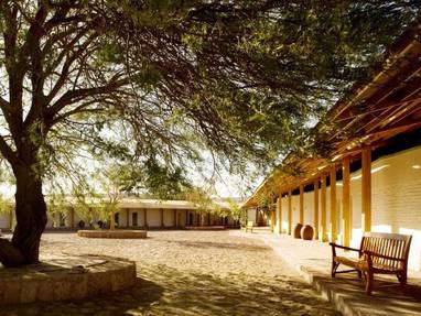 explora-Atacama.-Outside-according-to-the-desert-lan