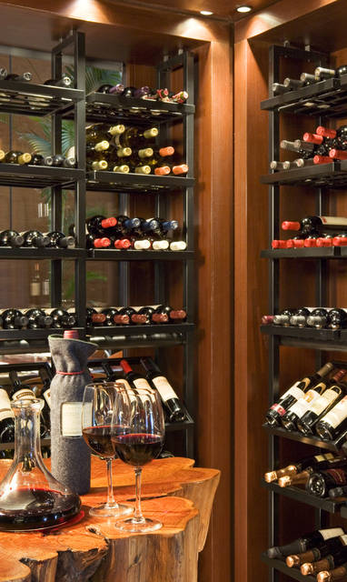 Rëd_Resto___Lounge_-_Cellar