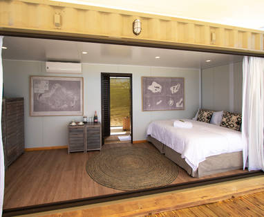 BlueSafari-cosmo-beach-cabanna-05