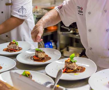 Manuia-Beach-Chefs-Prepping-