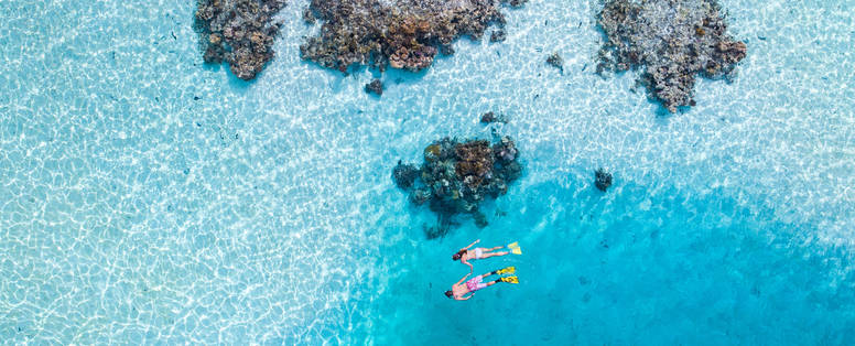 Snorkeling around Aitutaki