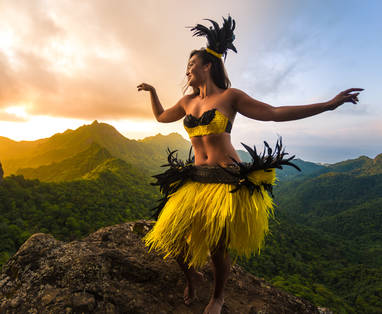 Cook Islands dancer on Te Rua Manga - Rarotonga