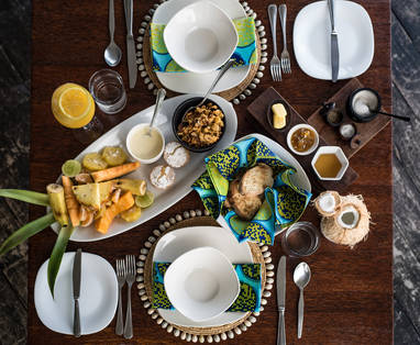 Bird_eye_view_breakfast_(1)