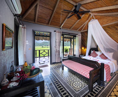VN_Mai_Chau_Mai_Chau_Ecolodge_-_Suite_Room_(8)
