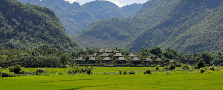 VN_Mai_Chau_1._Overview_Mai_Chau_Ecolodge_in_May__Sep