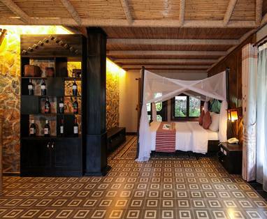 VN_Mai_Chau_Mai_Chau_Ecolodge_President_Room_(11)