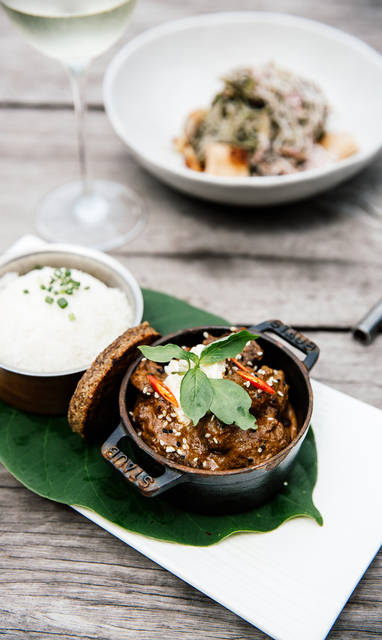 CM_Song_Saa_private_island_restaurant_culinair_Beef_Curry_