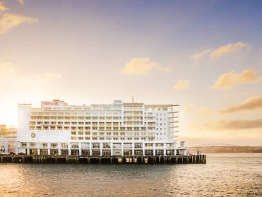 NZ_Auckland_Hilton__Hilton_Auckland_Exterior