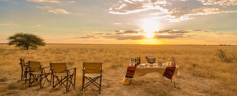 Tau_Pan_Camp_sundowner