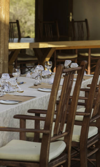 Tau_Pan_Camp_dineren