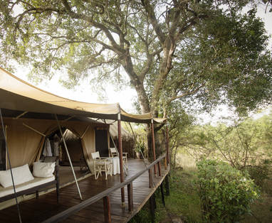 dek van tent bij Serian 'The original' in Kenia