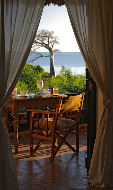 Kinondo_Kwetu_Morning_on_balcony__Andersson_room_kopia