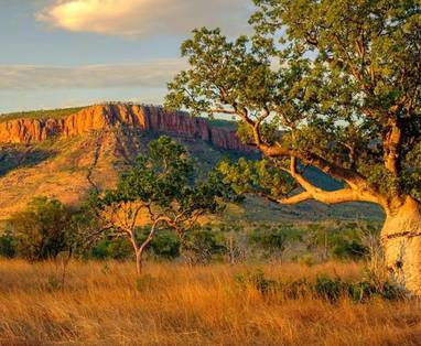 cockburn mountain range zonsondergang