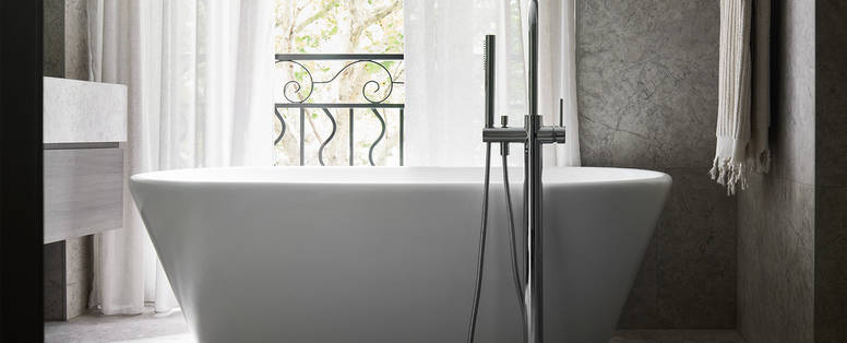 the-lyall-hotel-south-yarra-executive-bathroom-bath