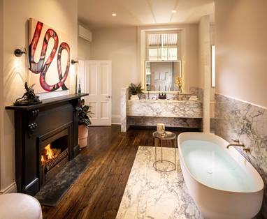 Matilda-King-Suite-Bathroom-01-2100x1400