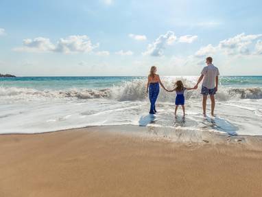 beach-1867271_1920
