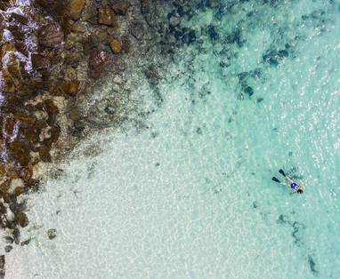 Snorkelen bij Paradee Resort op Koh Samet in Thailand