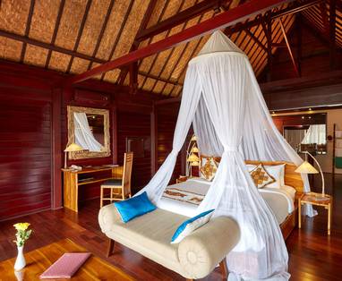 Deluxe beachfront pool villa bij Kupu Kupu, Koh Phangan in Thailand